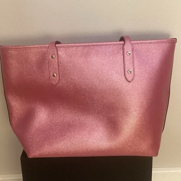 Coach Metallic Pink Tote Bag - Picture 4 of 8